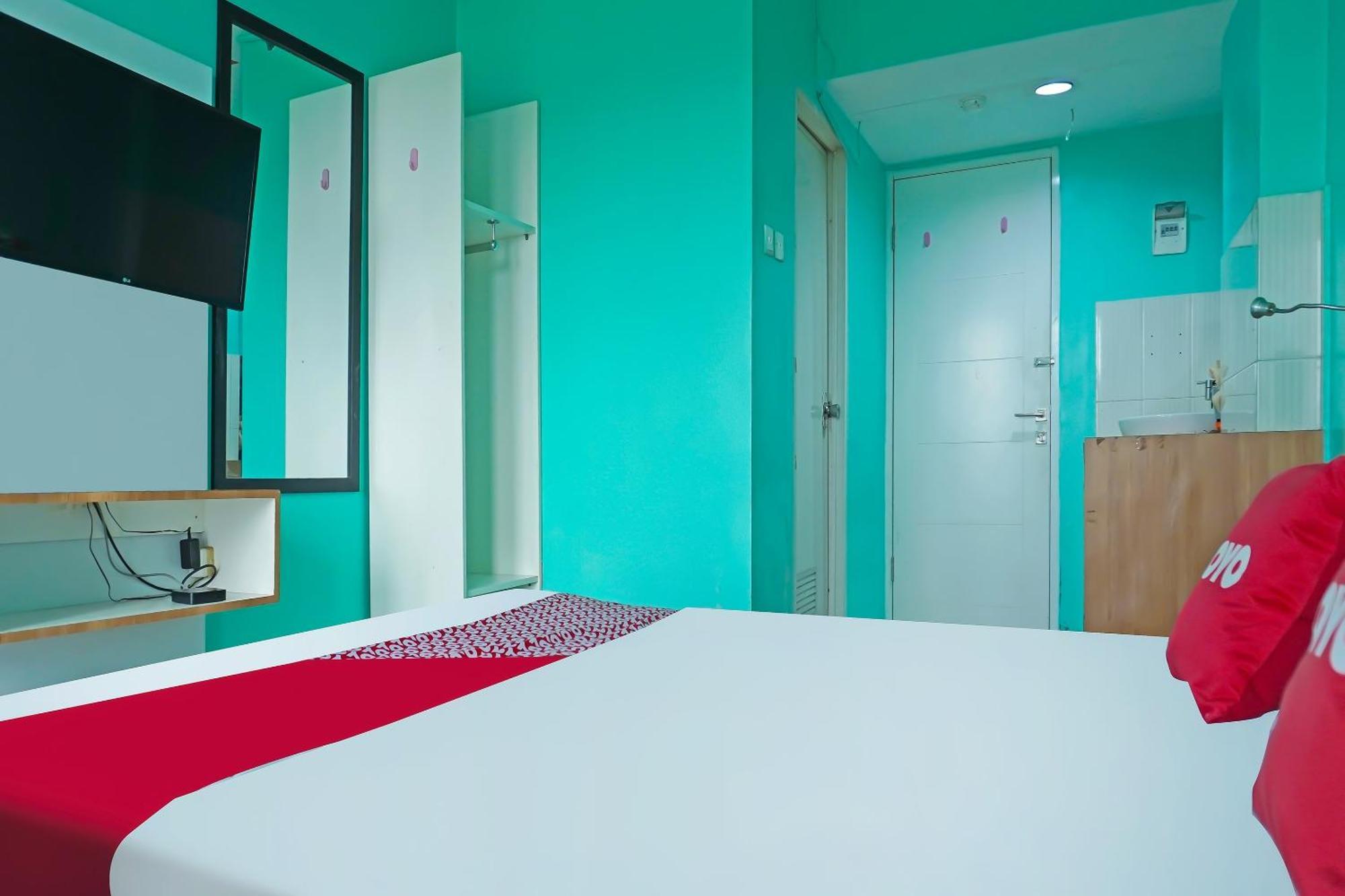 Oyo 90391 Gkitroom Караванг Екстериор снимка