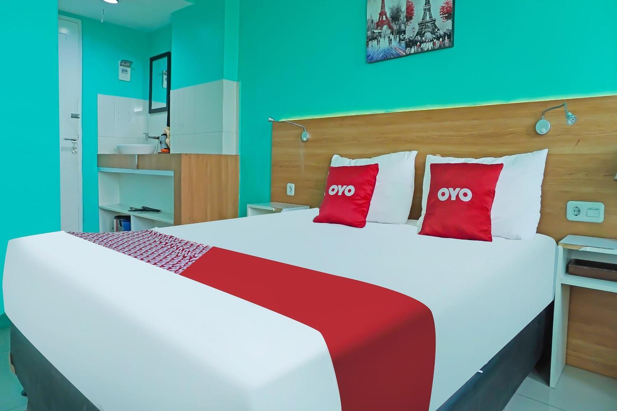 Oyo 90391 Gkitroom Караванг Екстериор снимка